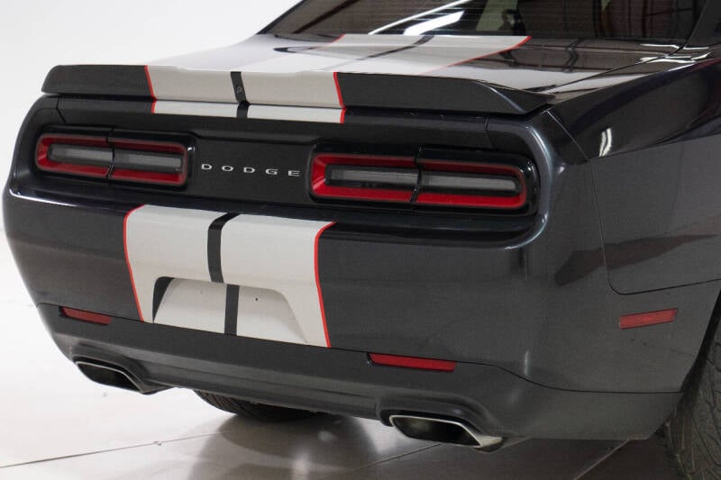 2018 Dodge Challenger R/T photo 106