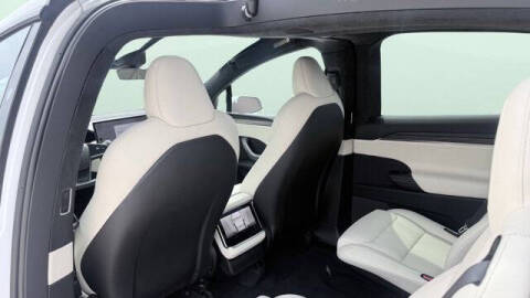 2023 Tesla Model X Standard Range