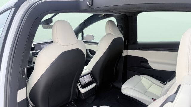 2023 Tesla Model X Standard Range