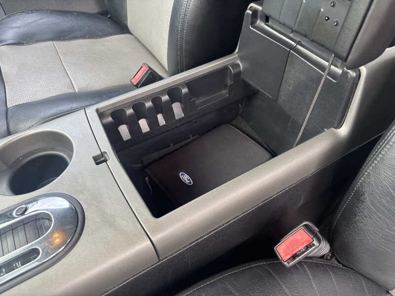 2005 Ford F-150 Lariat