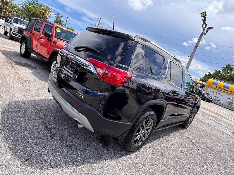 2017 GMC Acadia SLT-1