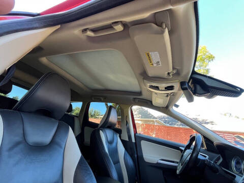 2011 Volvo XC60 T6 R-Design