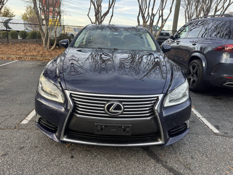 2013 Lexus LS Base's photo