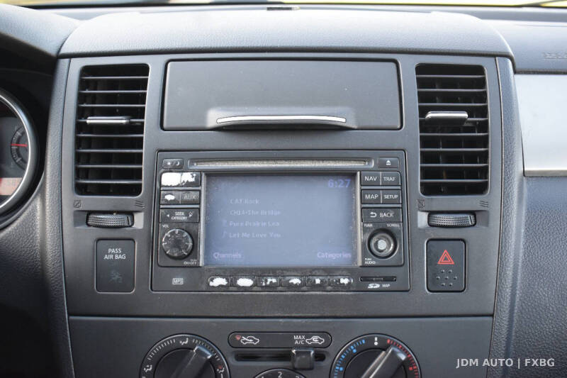 2011 Nissan Versa 1.8 S