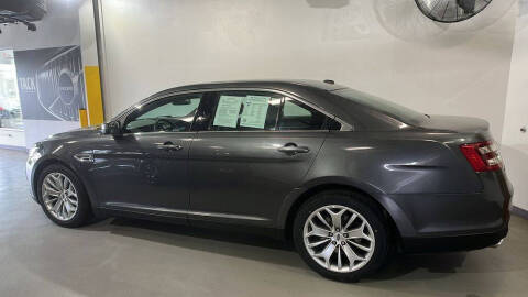 2016 Ford Taurus Limited