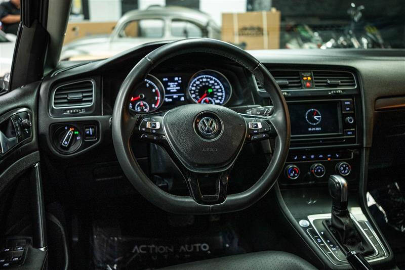 2020 Volkswagen Golf TSI