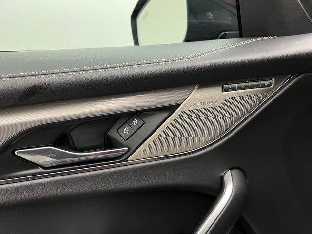 2024 Jaguar F-PACE P250 R-Dynamic S