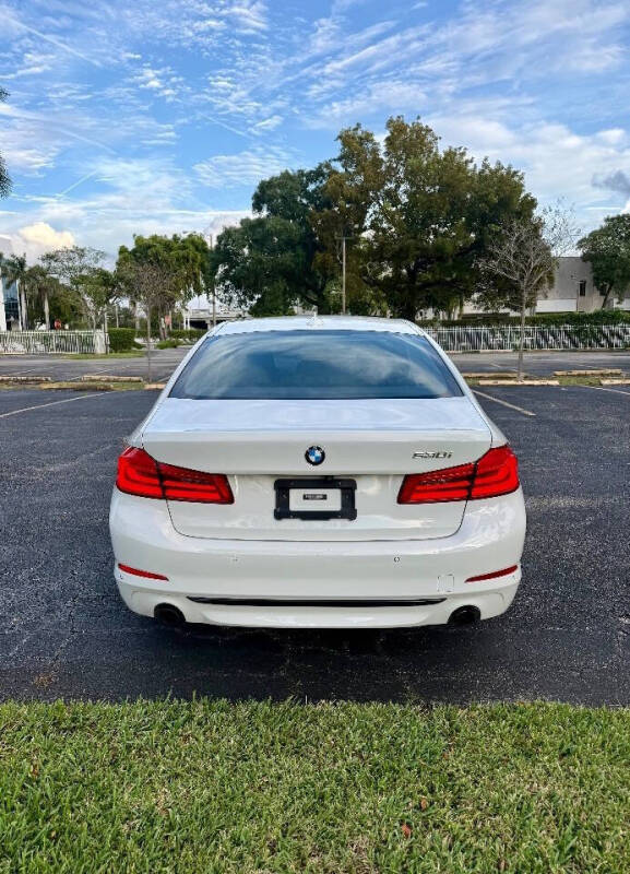 2019 BMW 5 Series 530i