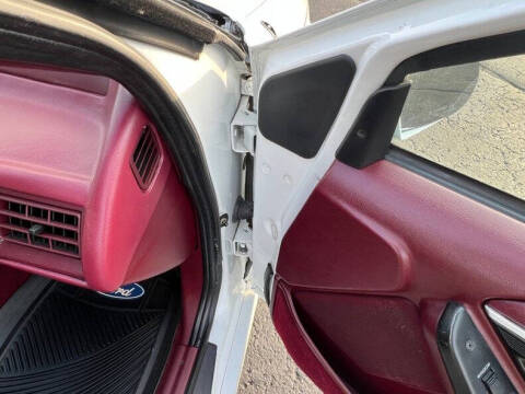 1991 Ford Thunderbird SC