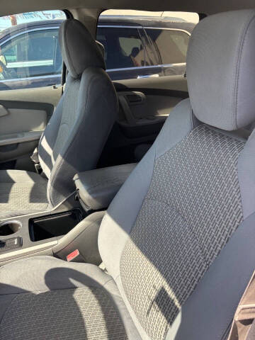 2011 Chevrolet Traverse LT