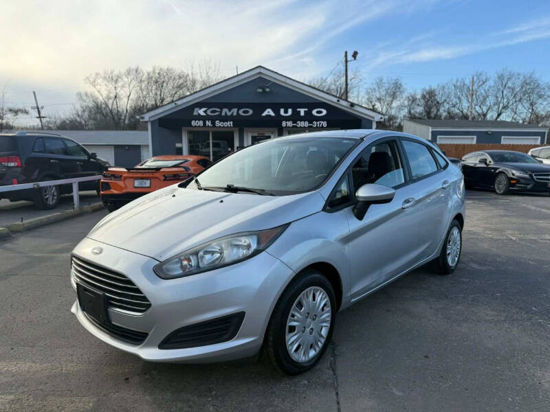 2016 Ford Fiesta S's photo