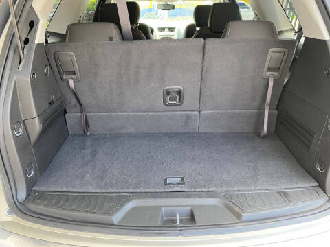 2015 GMC Acadia SLE-2