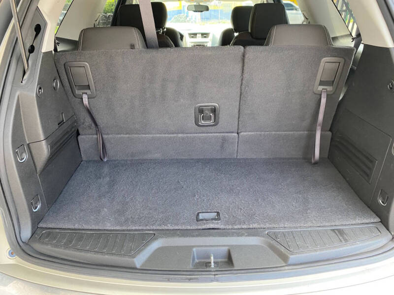 2015 GMC Acadia SLE-2
