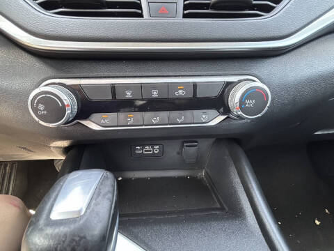 2021 Nissan Altima 2.5 SR