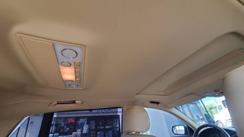 2004 Volkswagen Phaeton Premiere Edition W12