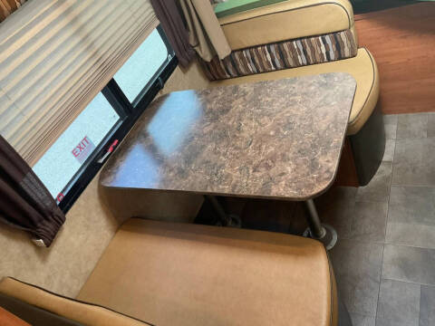 2014 Coleman by Dutchmen Explorer