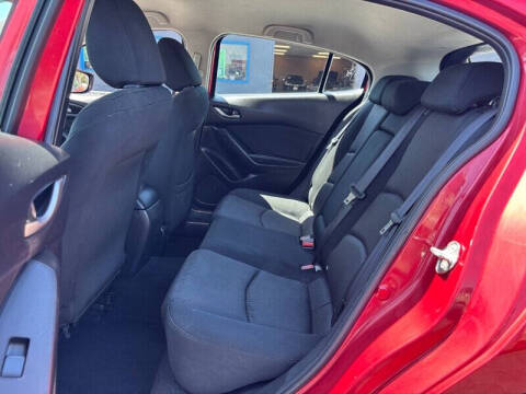 2016 Mazda MAZDA3 i Sport