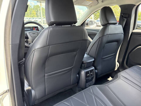 2025 Ford Mustang Mach-E Select