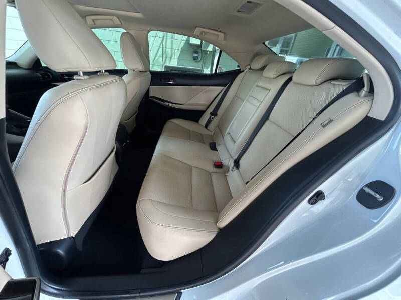 2015 Lexus IS 250