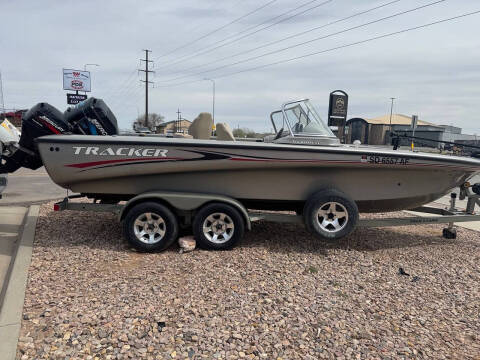 2003 Tracker Tundra 21