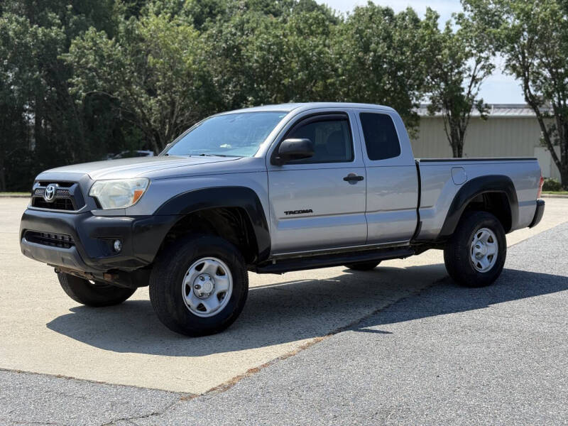 2015 Toyota Tacoma Base's photo