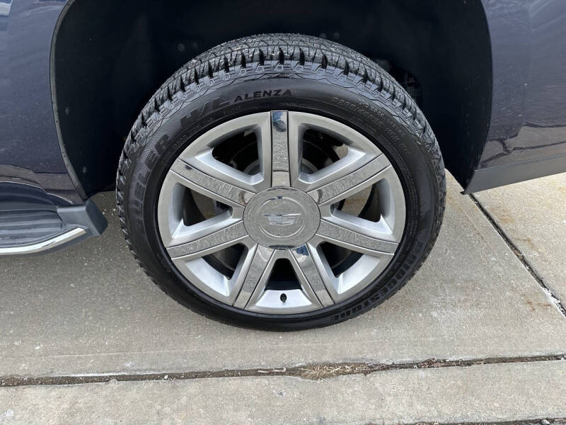 2018 Cadillac Escalade Luxury
