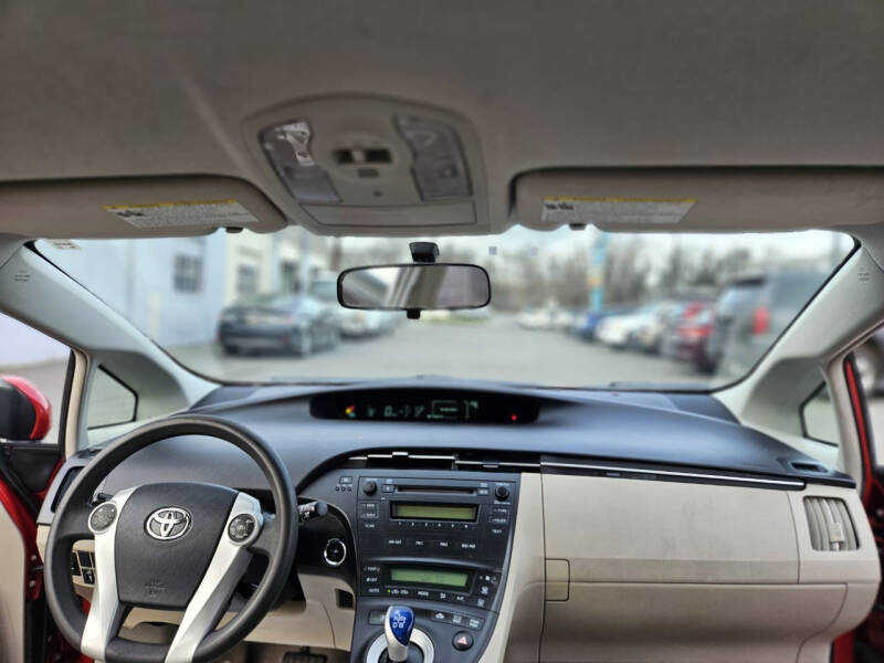 2011 Toyota Prius Two