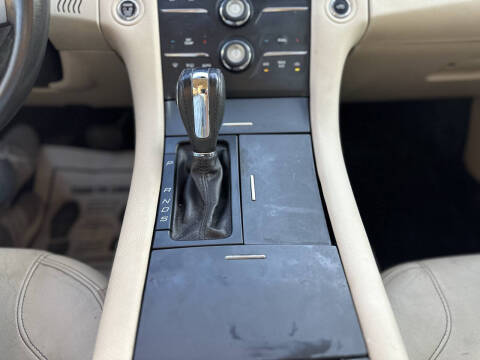 2015 Ford Taurus SEL