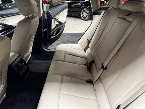 2015 BMW 3 Series 328i xDrive Gran Turismo