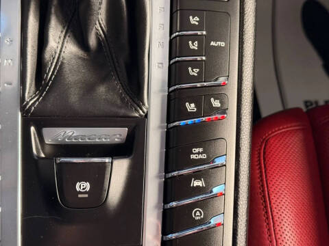 2017 Porsche Macan S