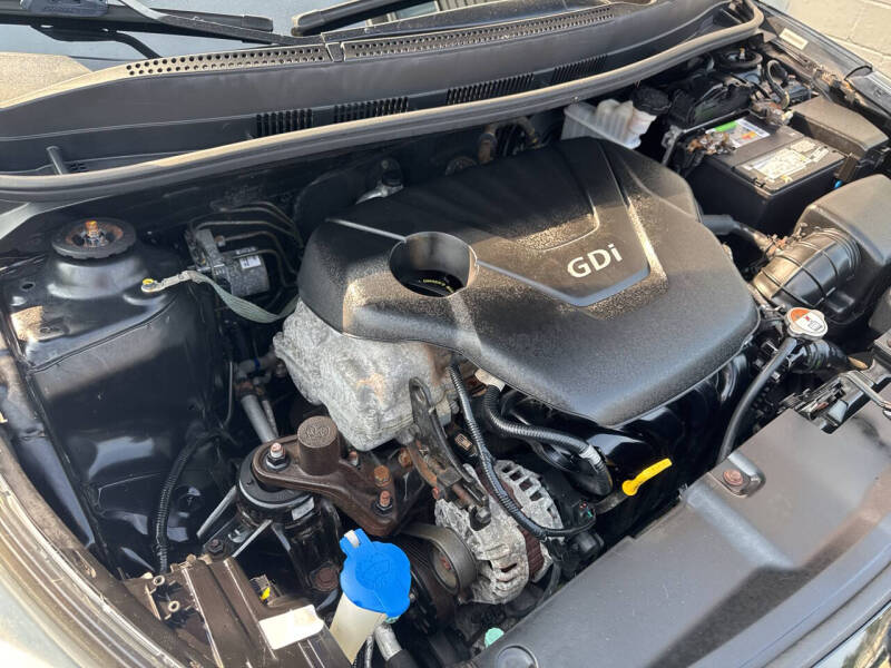 2012 Hyundai Accent SE