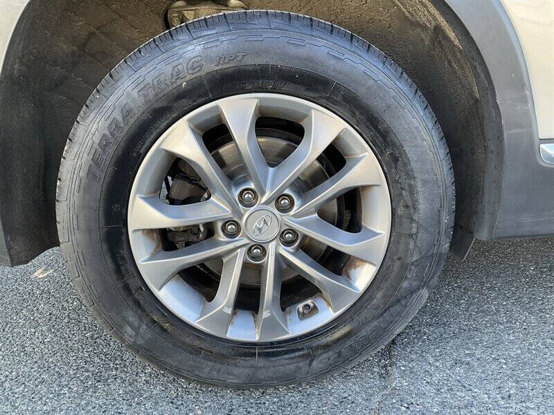 2020 Hyundai Santa Fe SE