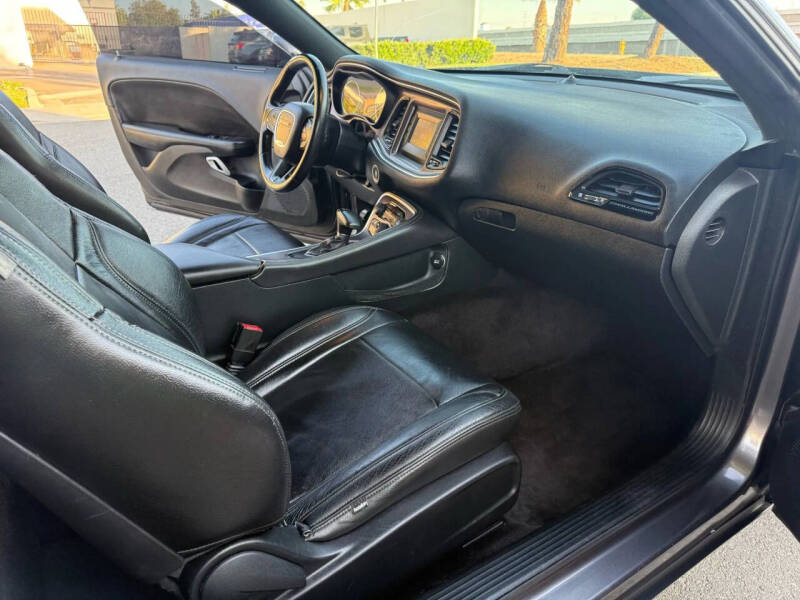 2017 Dodge Challenger