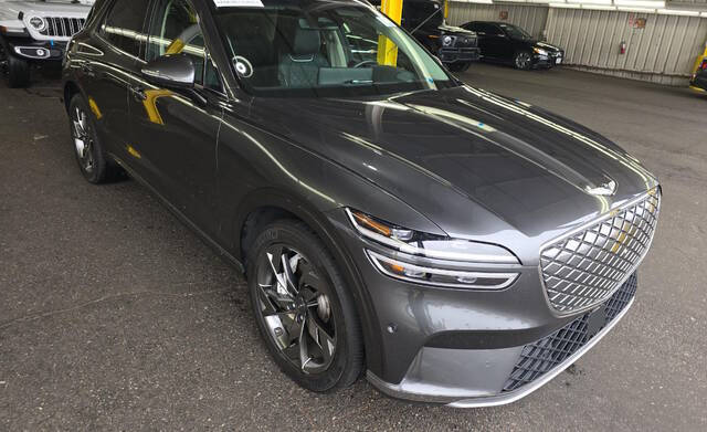 2024 Genesis Electrified GV70