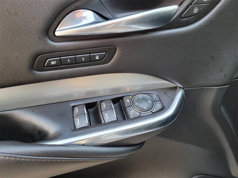 2020 Cadillac XT4 Premium Luxury