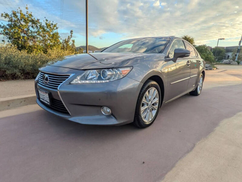 2014 Lexus ES 300h