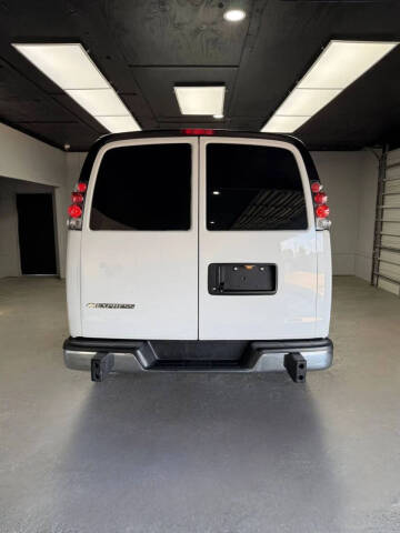 2019 Chevrolet Express 2500