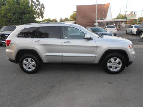 2011 Jeep Grand Cherokee Laredo