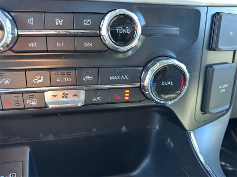 2022 Ford F-150 Lightning XLT