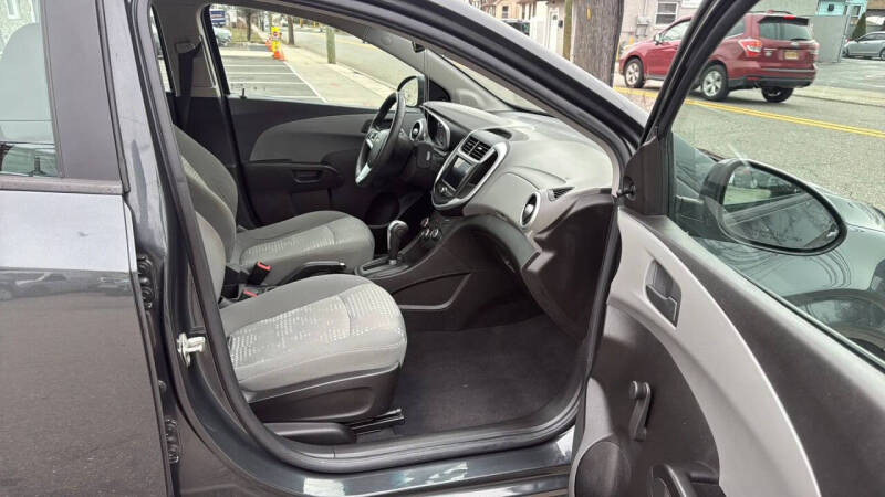 2020 Chevrolet Sonic LT