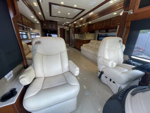 2013 Freightliner XCM Chassis