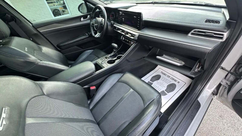 2022 Kia K5