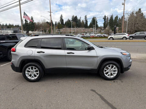2016 Jeep Cherokee Sport