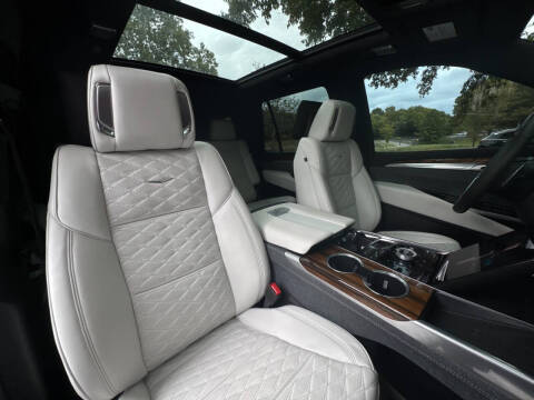 2025 Cadillac Escalade Premium Luxury Platinum