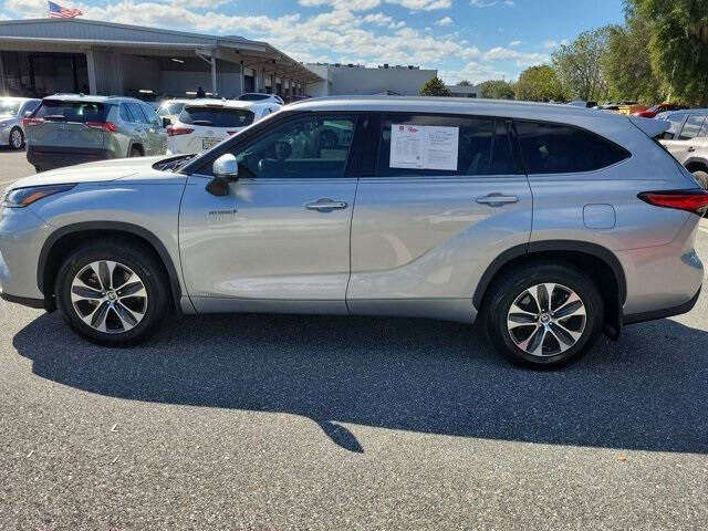 2021 Toyota Highlander Hybrid XLE