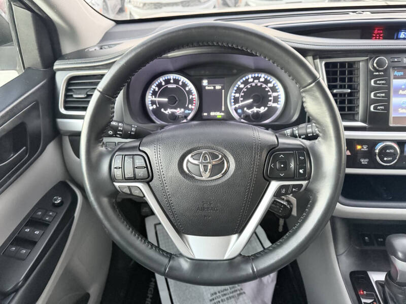 2019 Toyota Highlander LE Plus