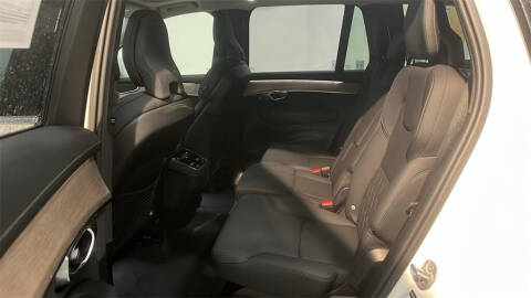 2025 Volvo XC90 B6 Plus Bright Theme 7P