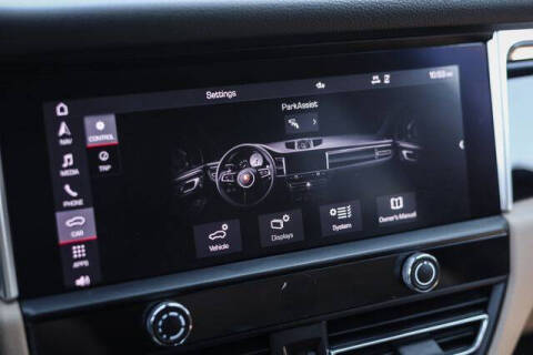 2022 Porsche Macan