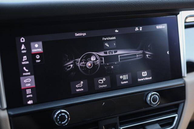 2022 Porsche Macan