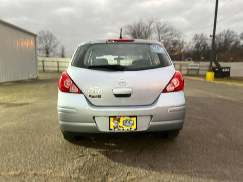 2009 Nissan Versa 1.8 SL